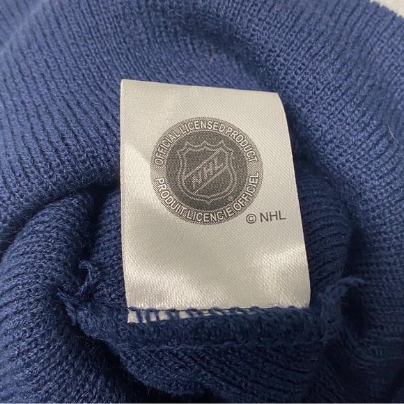 Toronto Maple Leafs Winter Pompom Beanie (Big Kids) - Picture 6 of 7